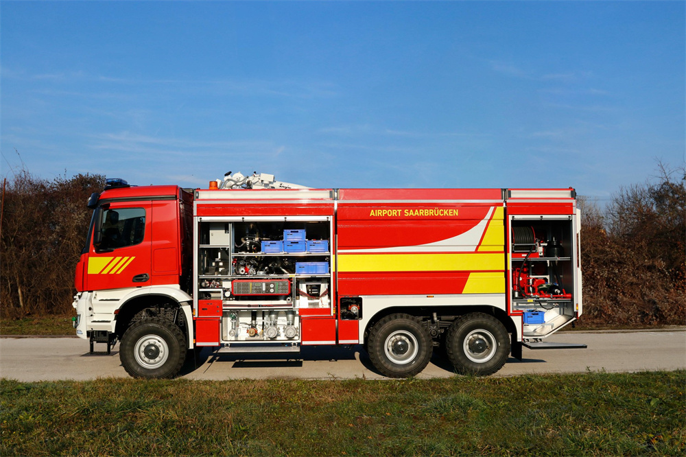 benz airport firefighting truck