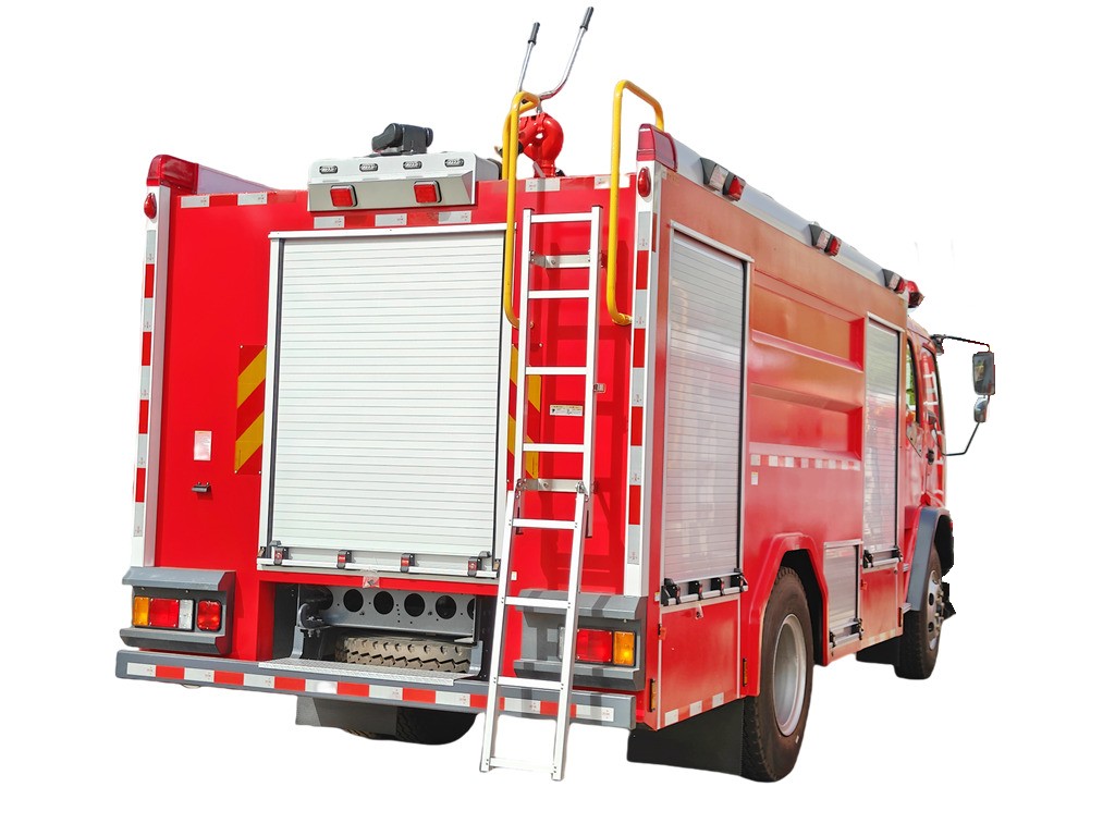 Isuzu fire fighting truck