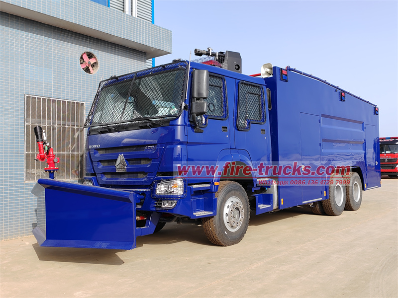 HOWO armored crowd control riot truck