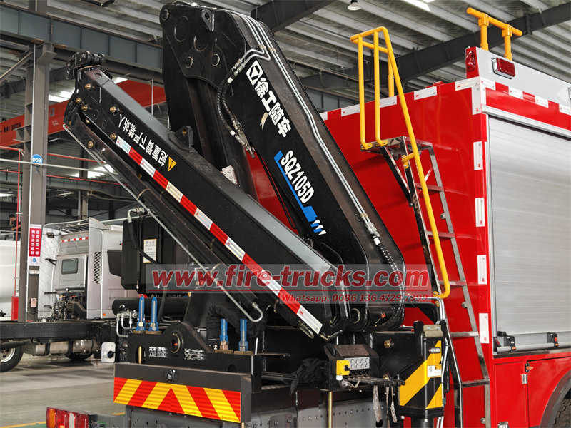 HOWO fire rescue truck with crane