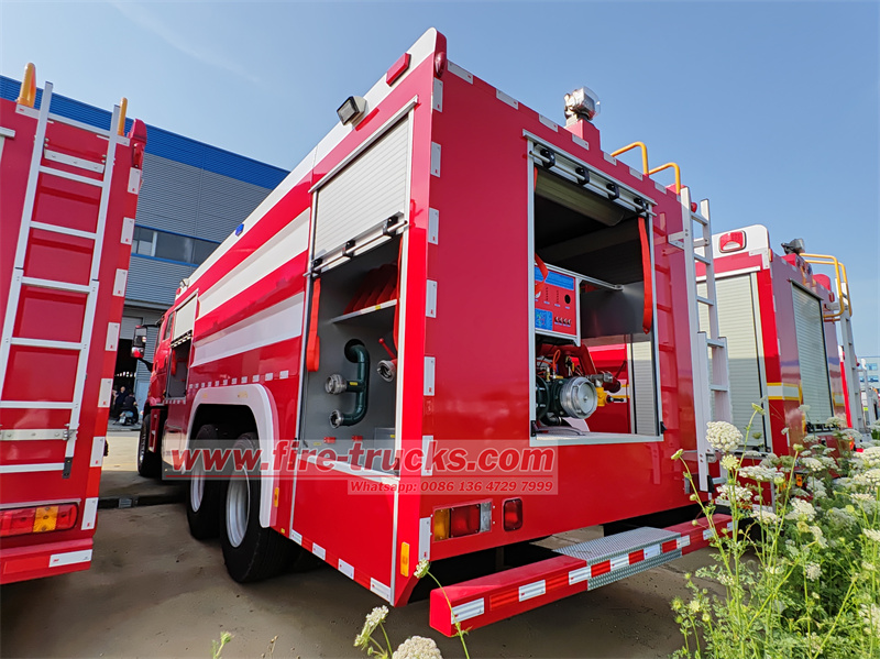 Isuzu GIGA 6X4 12.5cbm dry powder fire rescue truck