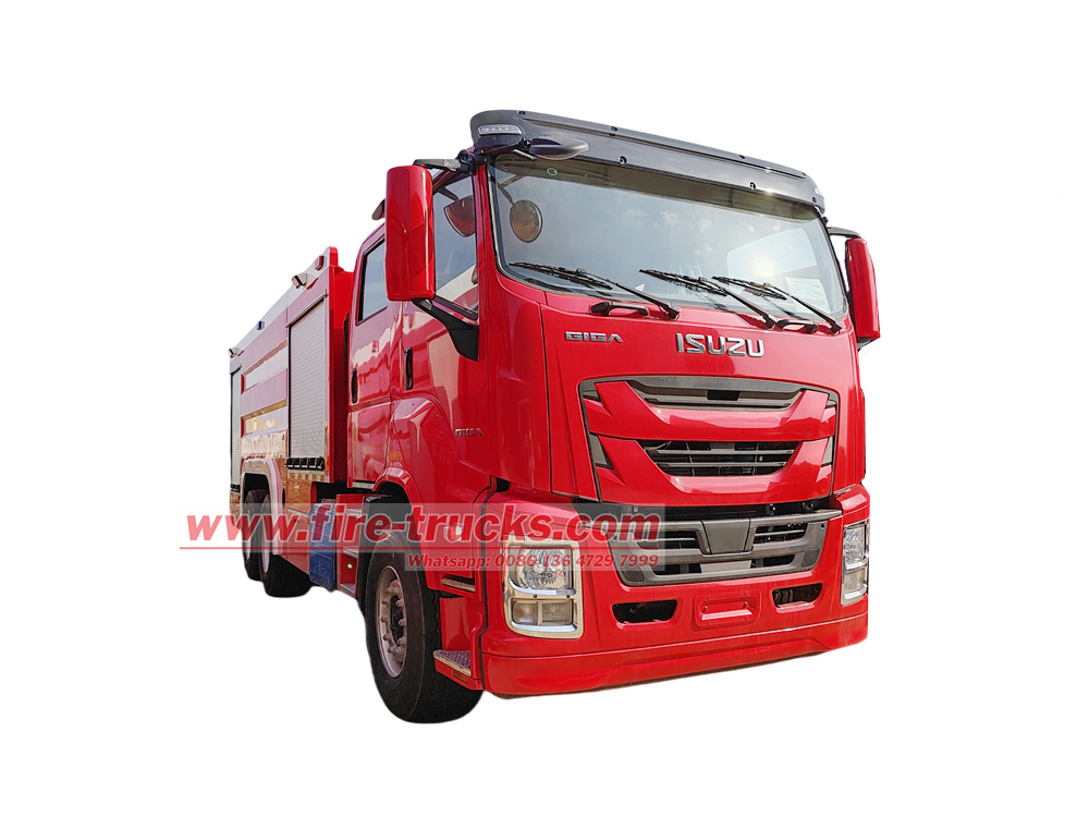 Isuzu 12500 liters dry powder fire tender truck