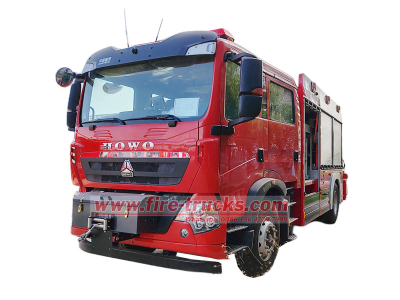 HOWO rescue fire fighting truck