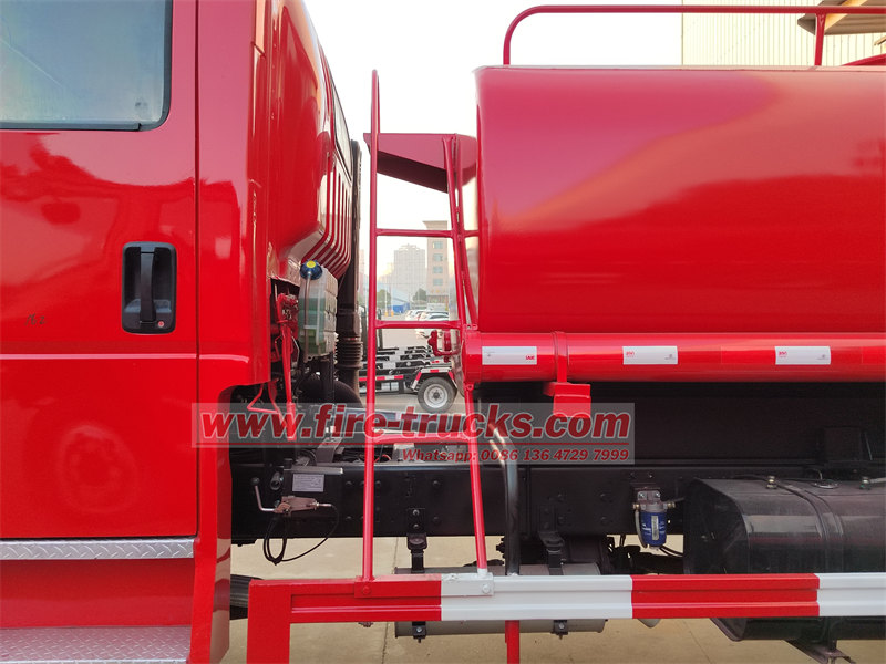 HOWO 4×4 forest service water tender