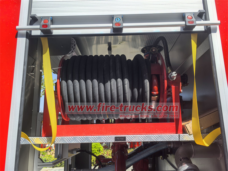 ISUZU FTR water foam fire engine price