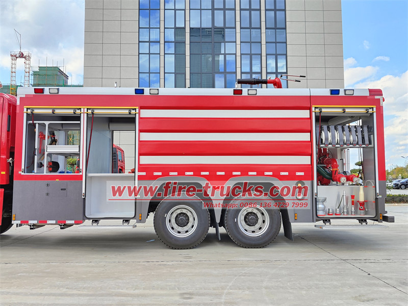 ISUZU GIGA pumper fire truck rear fire tanker body