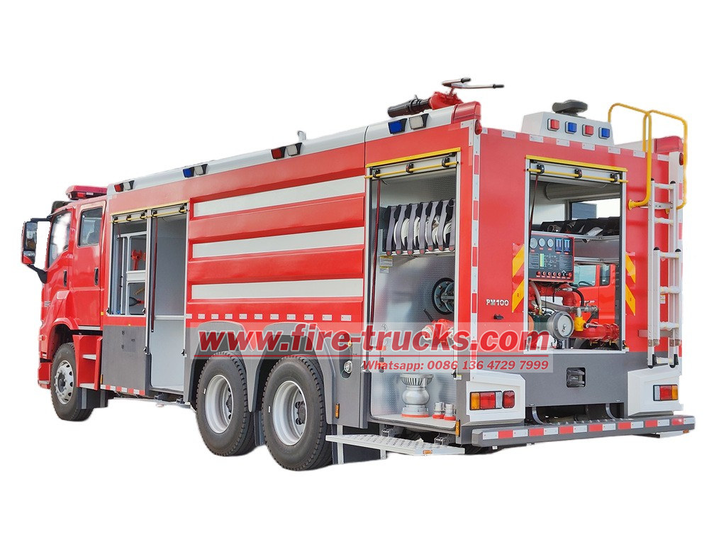 ISUZU GIGA fire pumper truck