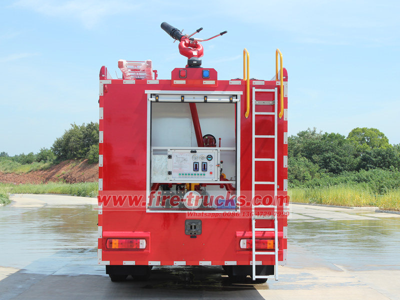 HOWO water-foam firefighting truck