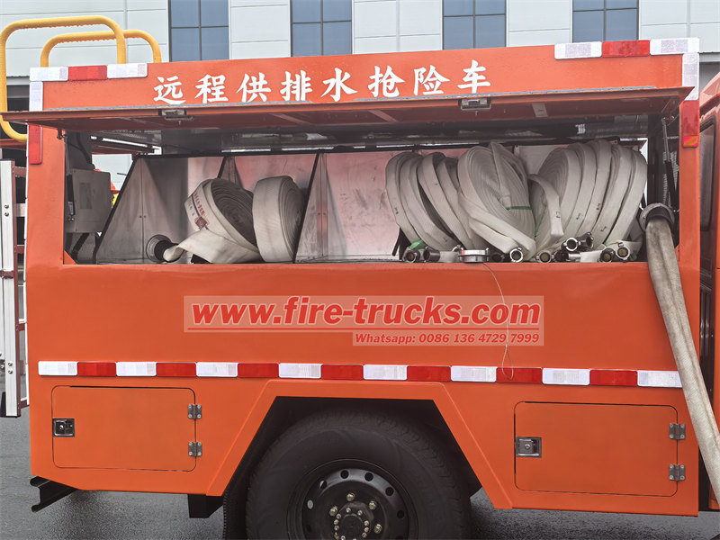 4×4 Pickup Pumper Fire truck