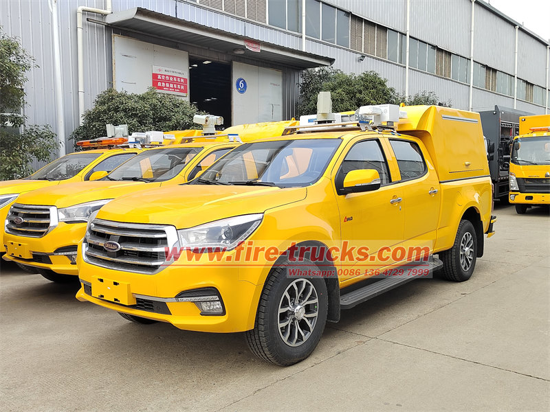 Isuzu pickup rescue truck