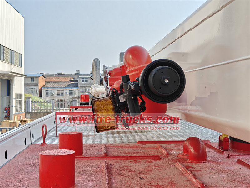 HOWO 32m aerial fire truck