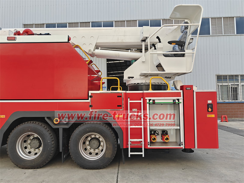 HOWO aerial water tower fire truck