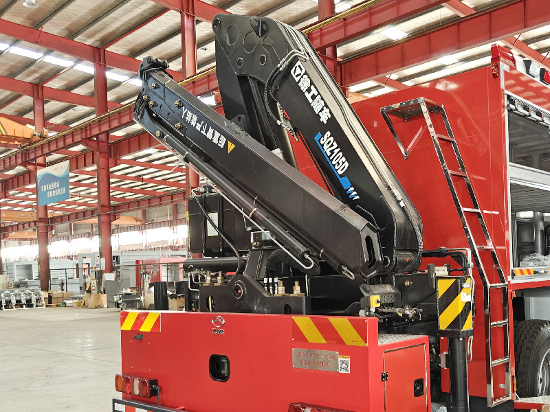 POWERSTAR rescue fire truck rear mounted boom crane