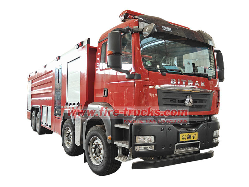 SINOTRUK 8×4 fire pumper truck