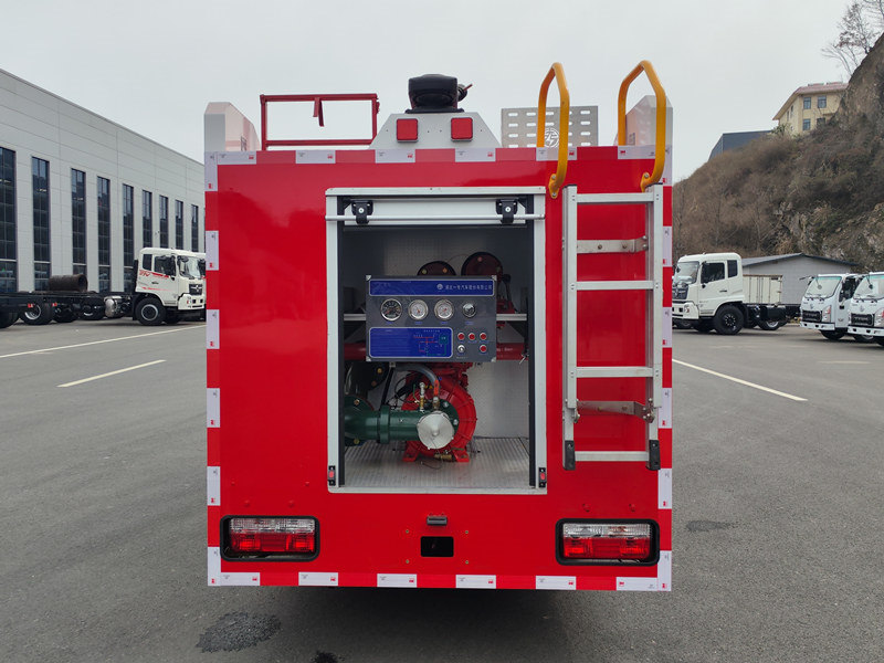 Dongfeng fire tanker truck ready for delivery