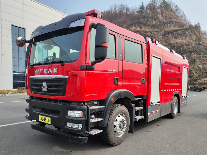 SINOTRUK SITRAK pumper fire truck