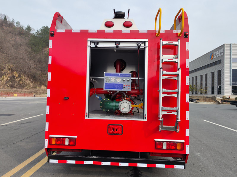 SINOTRUK SITRAK firefighting truck pump room