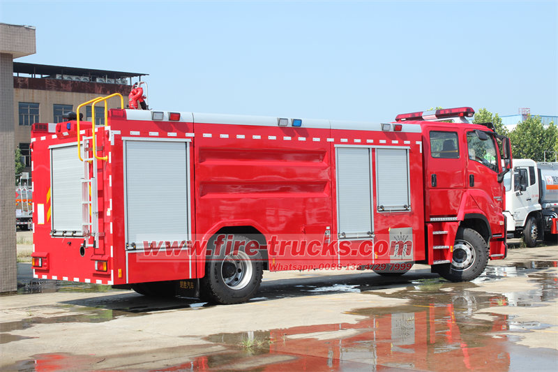 ISUZU GIGA water fire tender