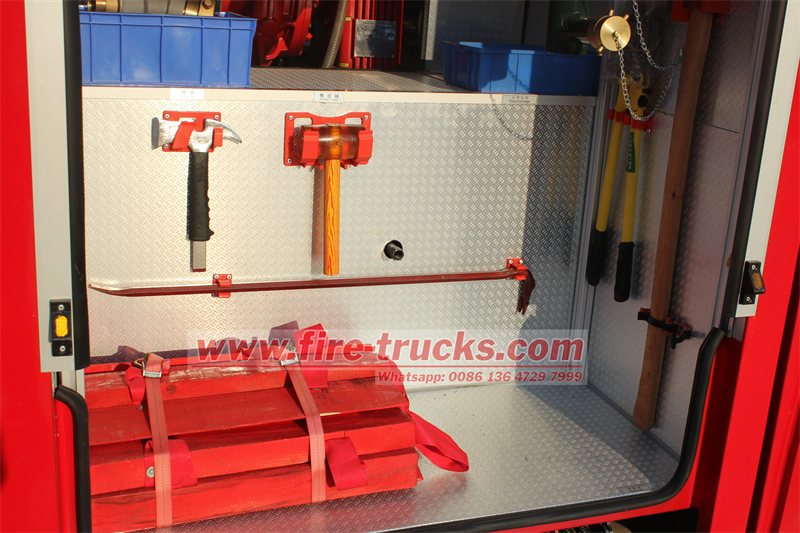 ISUZU Tanker Fire truck body kit and tools
