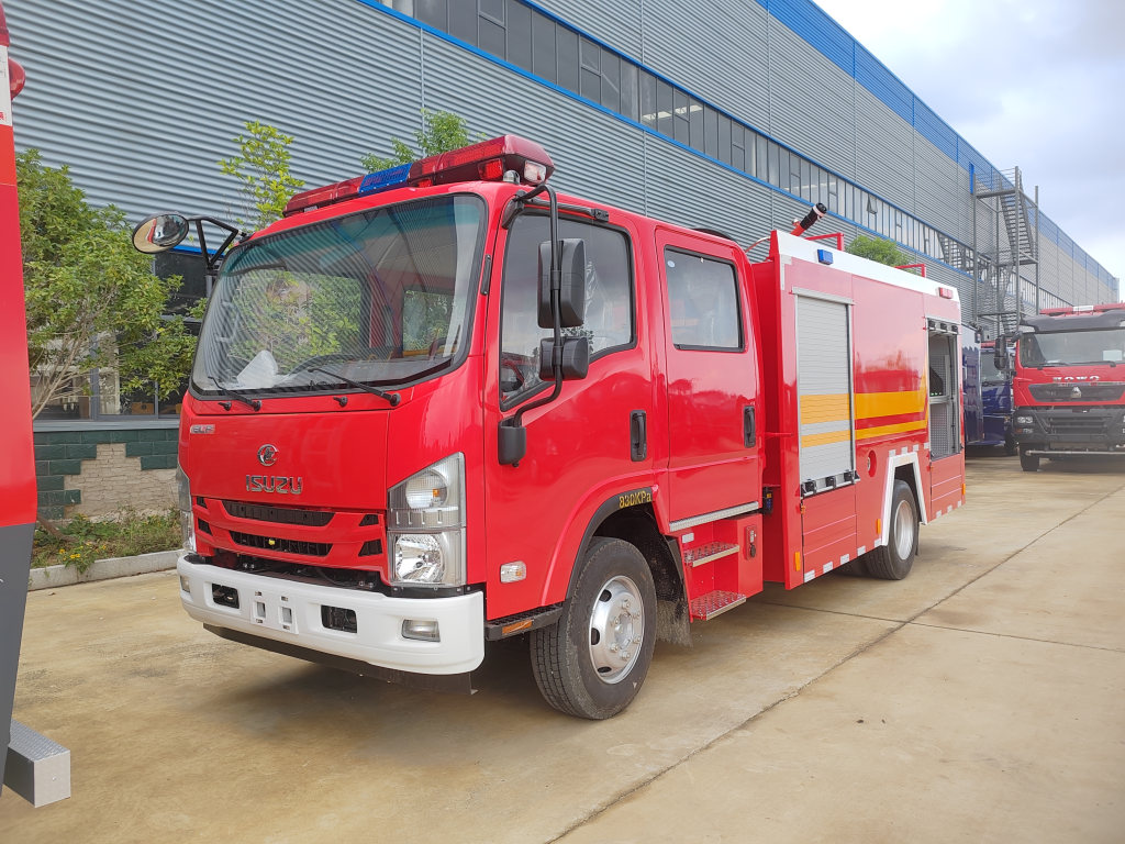 CB10/30 Fire pump rescue truck ISUZU