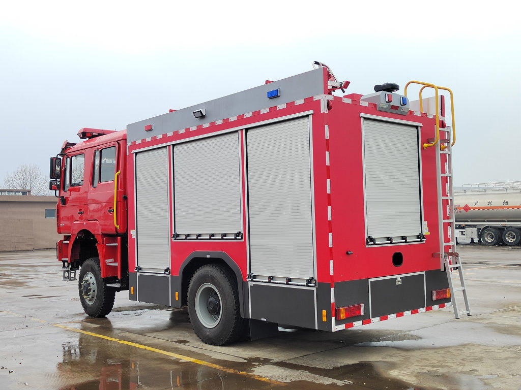 Shacman 4x4 AWD military fire trucks factory manufacturer Shacman 4x4 AWD military fire trucks factory manufacturer