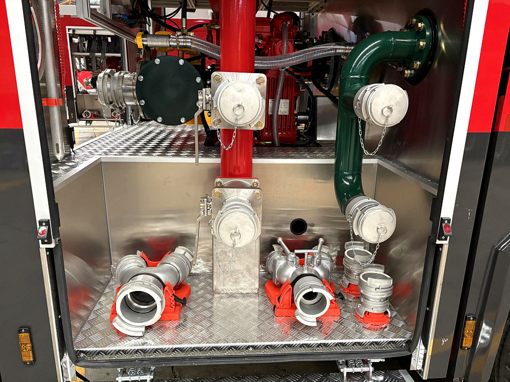 Togo 12,000L Foam Fire Truck on Giga Isuzu