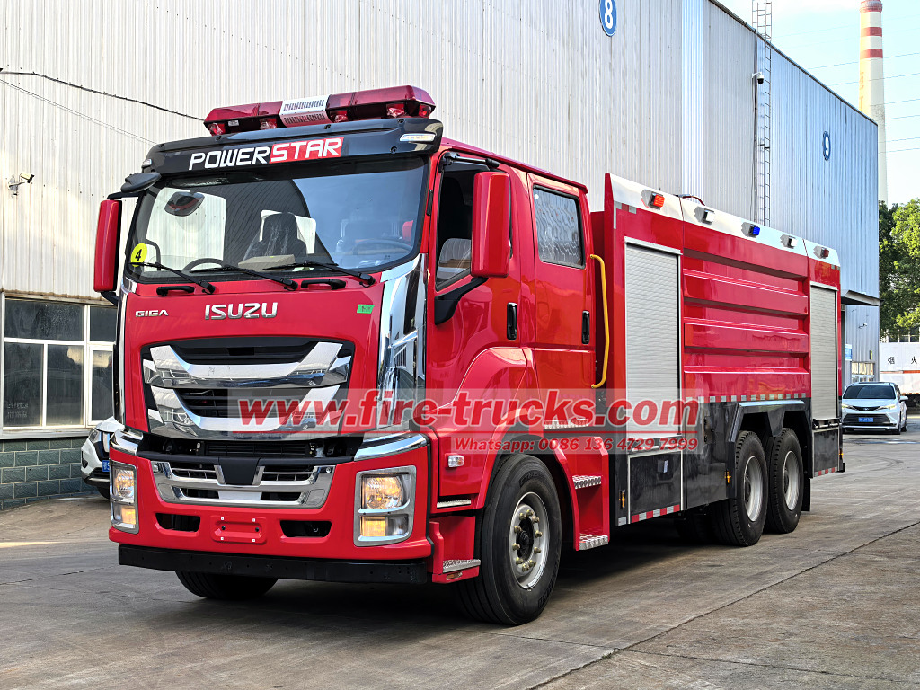 Togo Isuzu giga Industrial Foam Tender Fire Truck