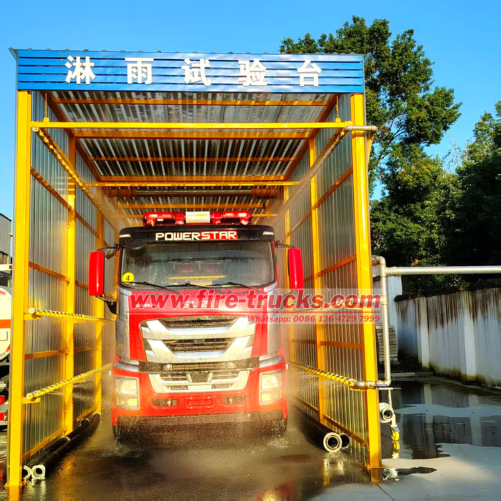 Togo 12,000L Foam Fire Truck on Giga Isuzu
