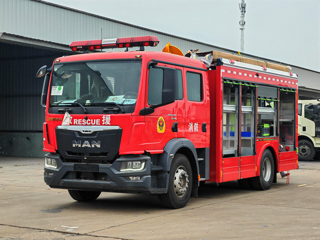 MAN TGM 18.290 fire truck for sale