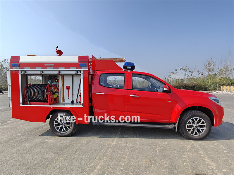 Isuzu 4x4 AWD 600L foam water tank truck Isuzu 4x4 AWD 600L foam water tank truck