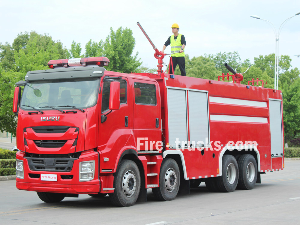 ISUZU GIGA 8x4 fire engine