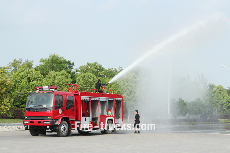 Isuzu GIGA 6000L foam fire fighting truck Isuzu GIGA 6000L foam fire fighting truck