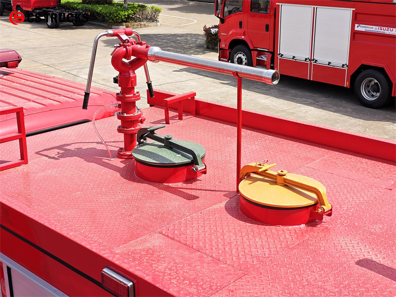 howo dry powder fire truck powder manhole
