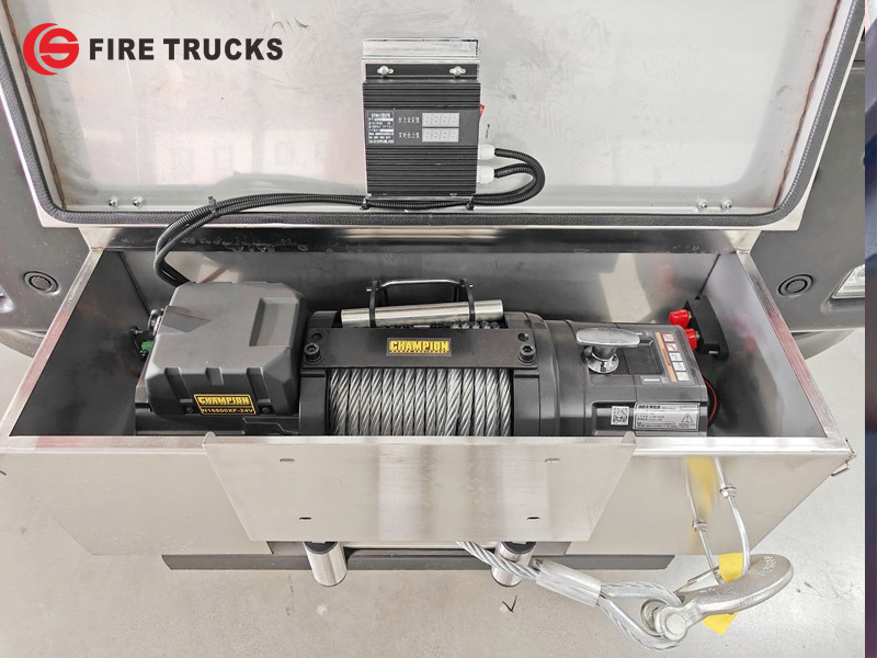 SITRAK HOWO 18M 4X2 foam water rescue pumper truck