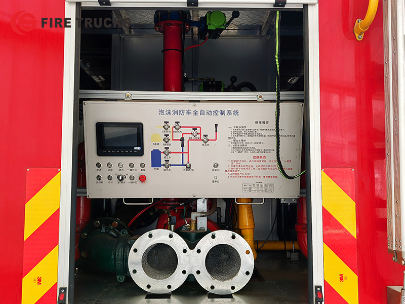 Foam fire fighting vehicle firefighting equipment