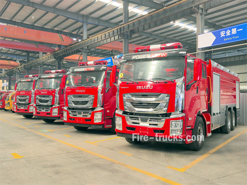 ISUZU GIGA foam pump fire truck