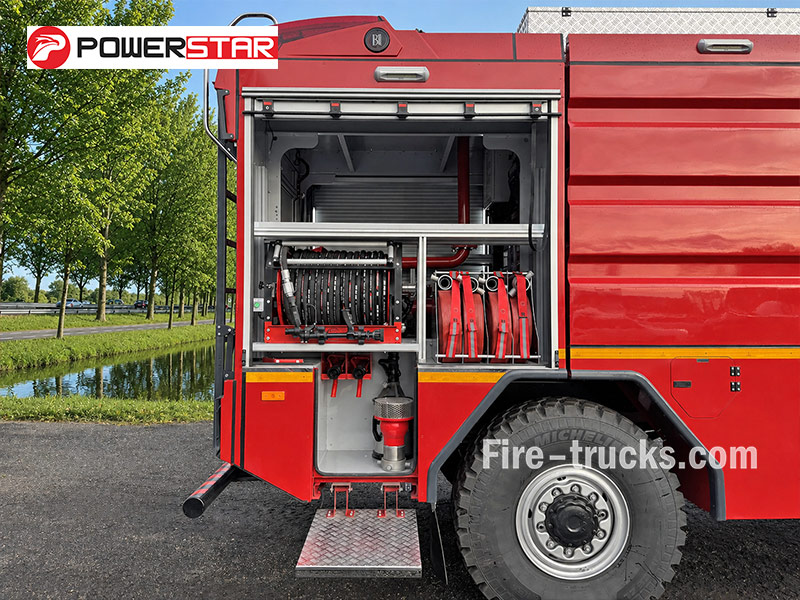 Foam fire fighting vehicle firefighting equipment Foam fire fighting vehicle firefighting equipment