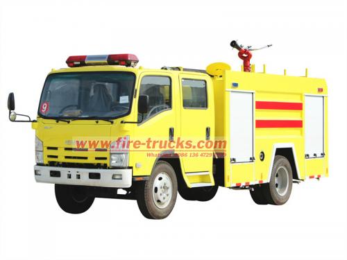 Isuzu ELF 4000L fire fighting truck