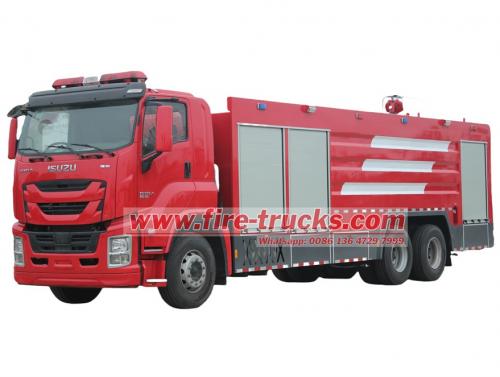 ISUZU 3000 gallons industrial pumper