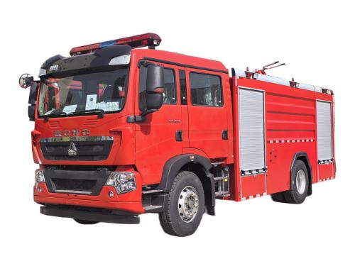 HOWO 4×2 heavy-duty foam fire engine