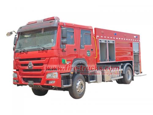 HOWO 8000L water foam fire engine