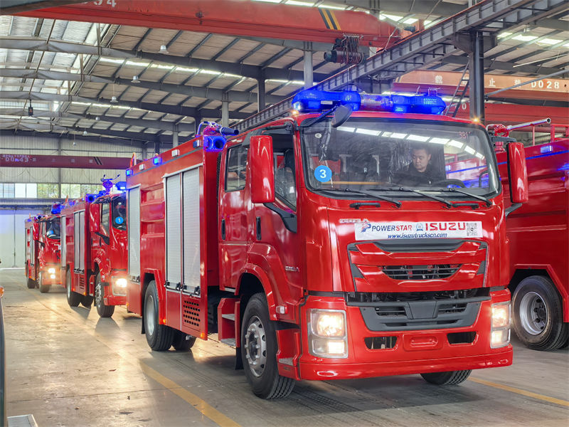 How to use Isuzu 4000 liters foam fire fighting truck