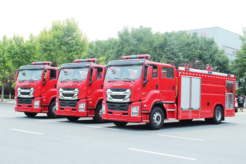 3 unit Isuzu 4500L water foam fire trucks are exported to phlippine BFP