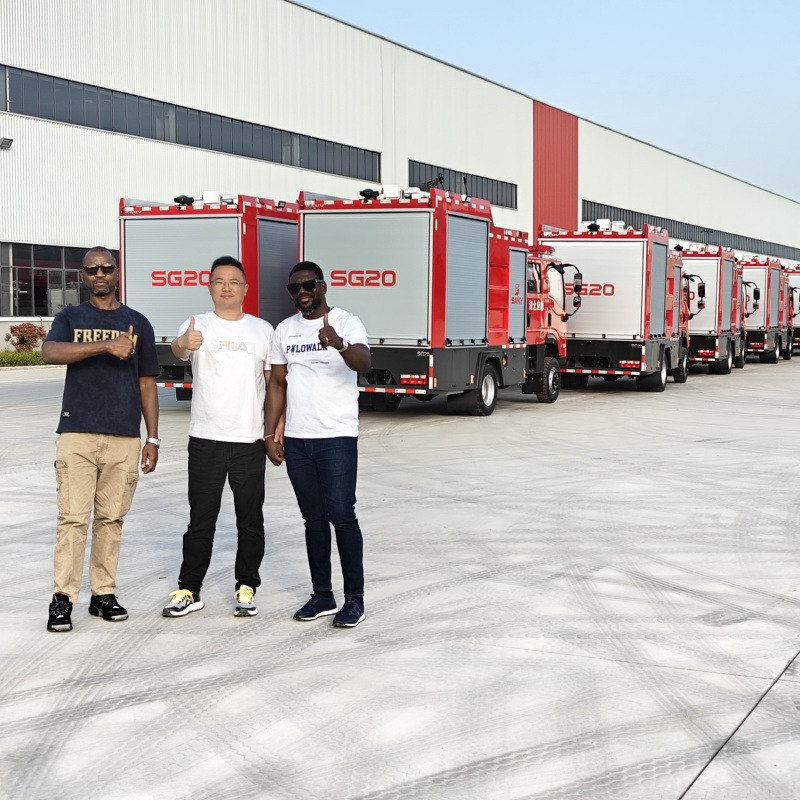 Nigerian Customer Completes Acceptance of 5 Units ISUZU Foam Fire Trucks