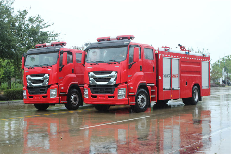 2 unit Isuzu 5000 liters water fire tender are exported to philippine