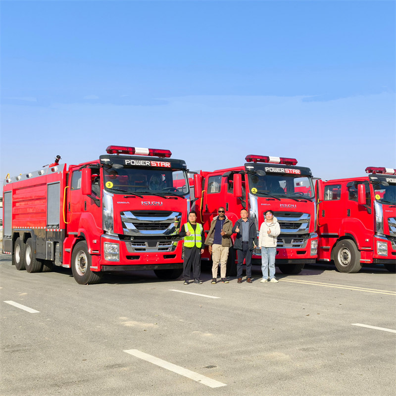 South africa customer inspected 4 unit isuzu FVZ 10 cbm water foam fire trucks in Powerstar